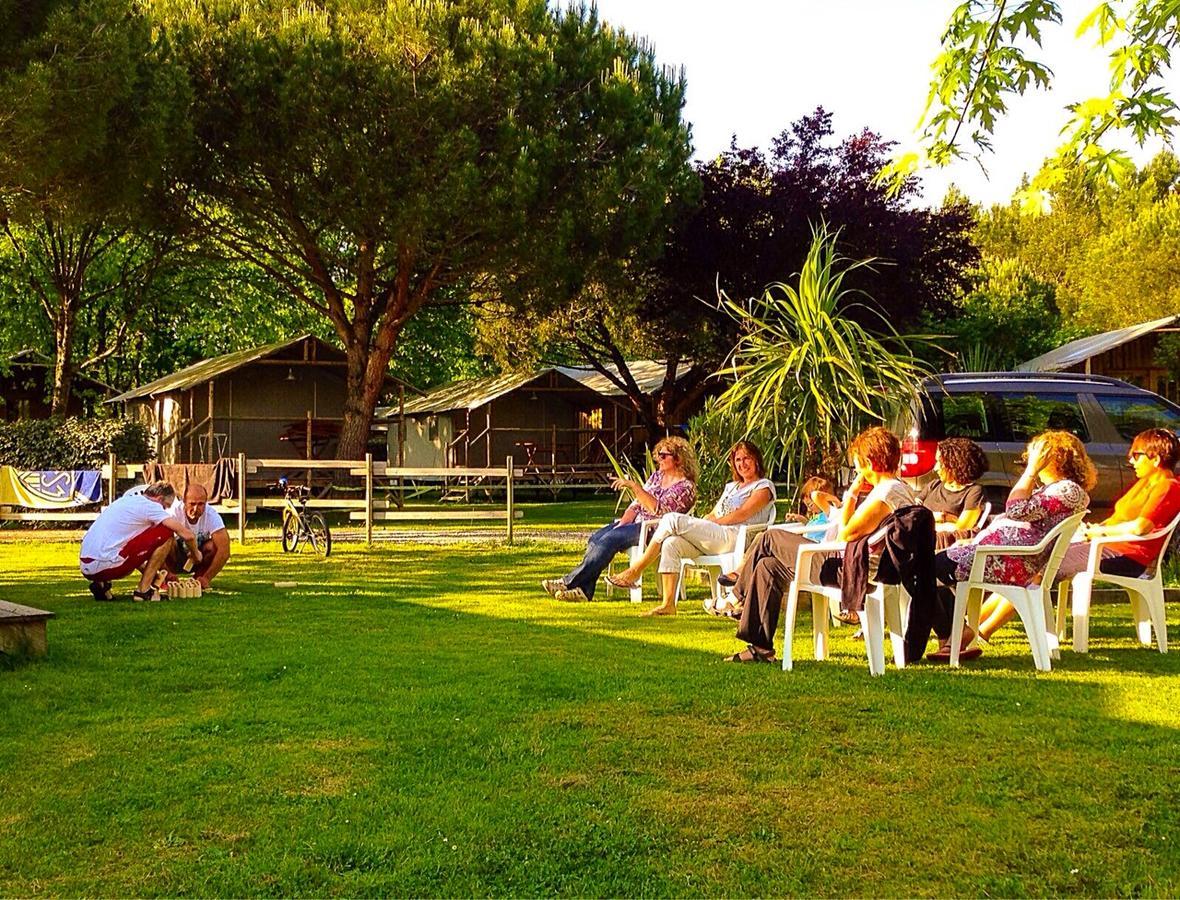 Lège-Cap-Ferret Camping Aux Couleurs Du Ferret מראה חיצוני תמונה